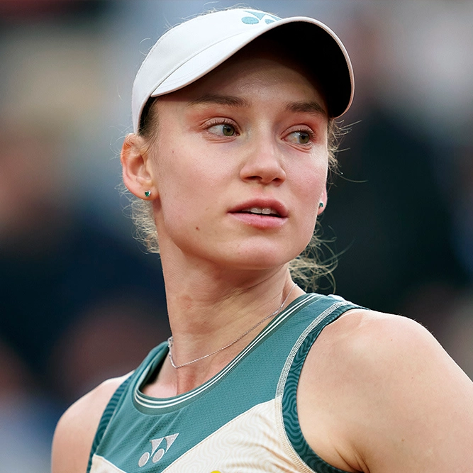 Si Elena Rybakina ay nangingibabaw sa laban sa Roland Garros 2025.